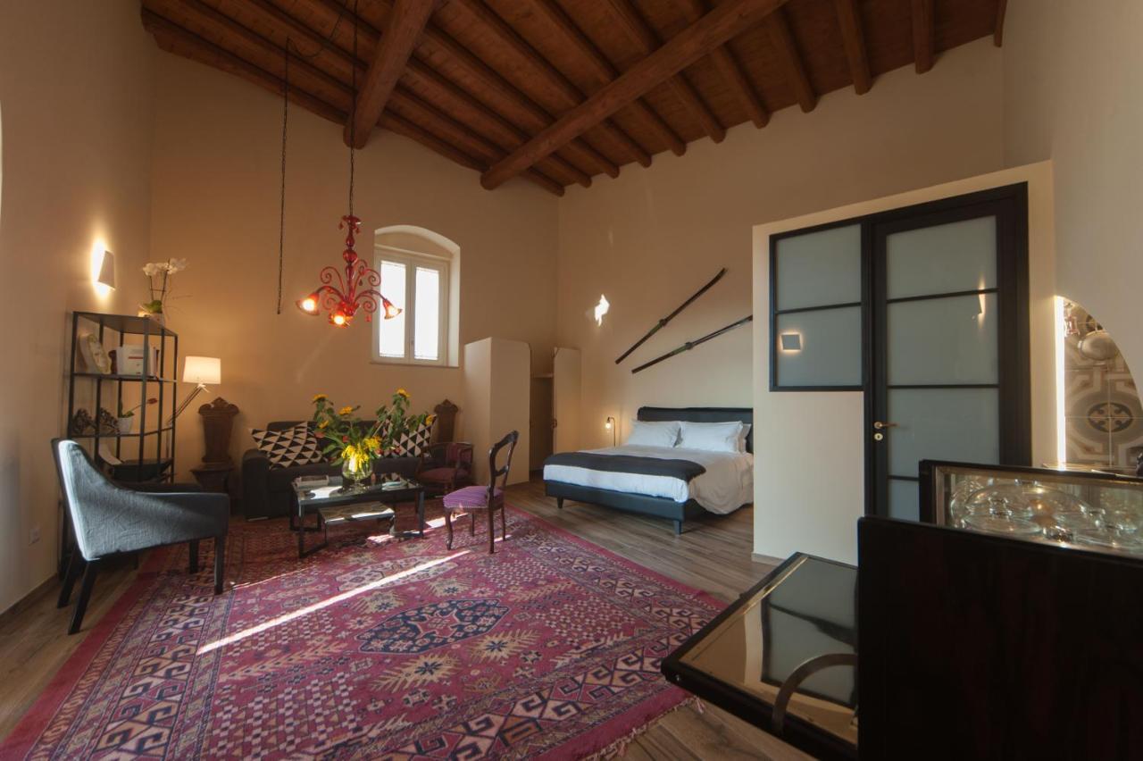 La Soffitta Covelli Bed and Breakfast Trani Εξωτερικό φωτογραφία